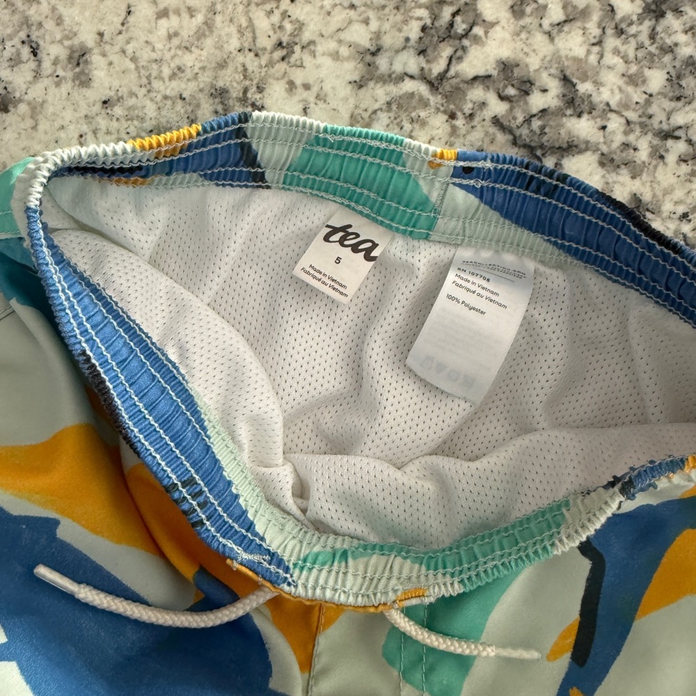Kids Tea brand Colorful Shark Print swim trunks - Picture 3 of 3